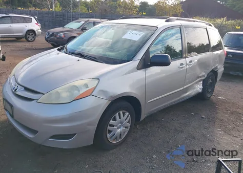 2006 Toyota Sienna Le z USA, uszkodzony, nr VIN 5TDZA23C96S494824